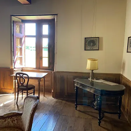Chateau De Cibioux Couette-café